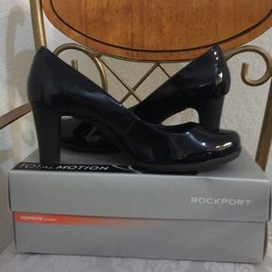 NIB New Women Rockport Pat Leather Pumps